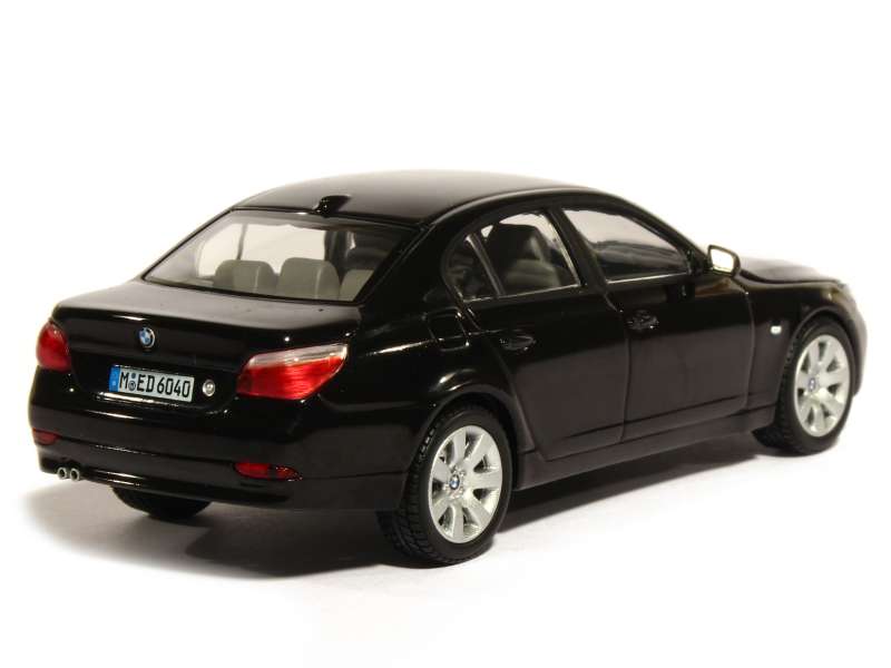 Bmw 545i black kyosho
