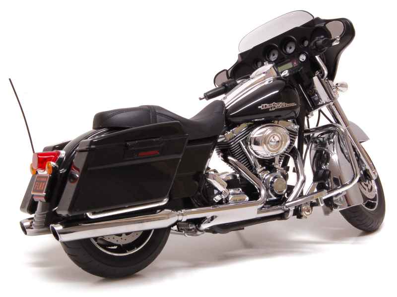 68130 Harley Davidson FLHX Street Glide 2011