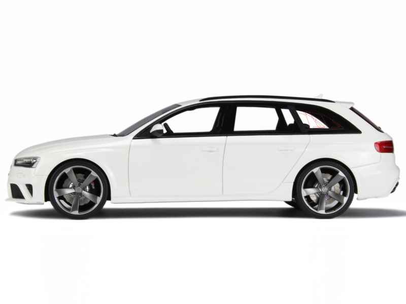 79054 Audi RS4 Avant 2012