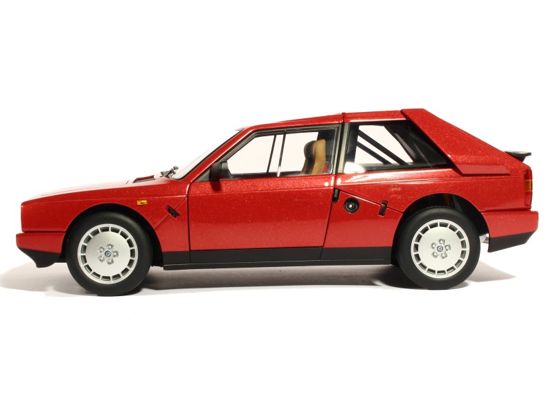 81394 Lancia Delta S4 Stradale 1985