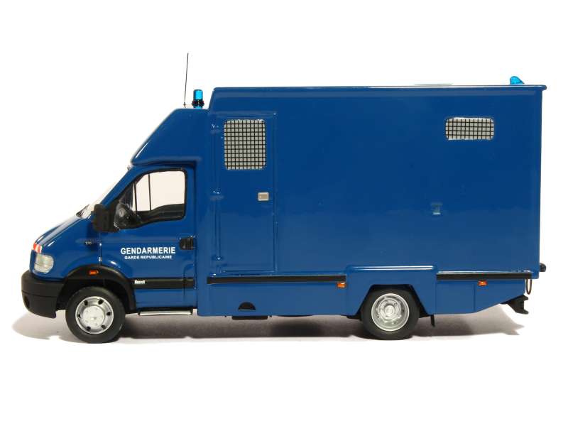 82081 Renault Mascott Gendarmerie 2013