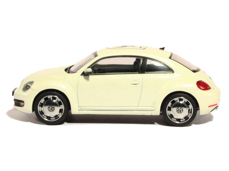 82122 Volkswagen Beetle Wolfsburg 2011