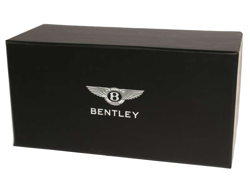 82359 Bentley Bentayga 2015