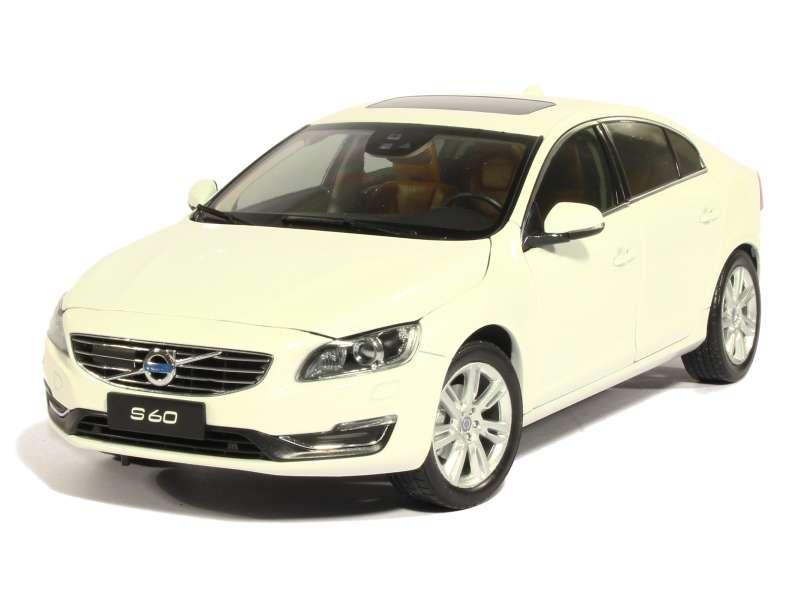 82733 Volvo S60 2015