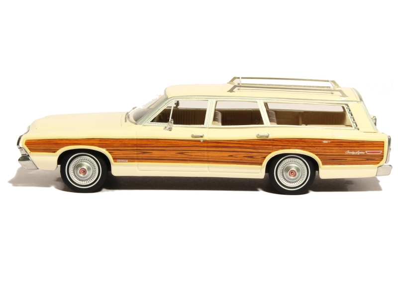 83803 Ford LTD Country Squire 1968