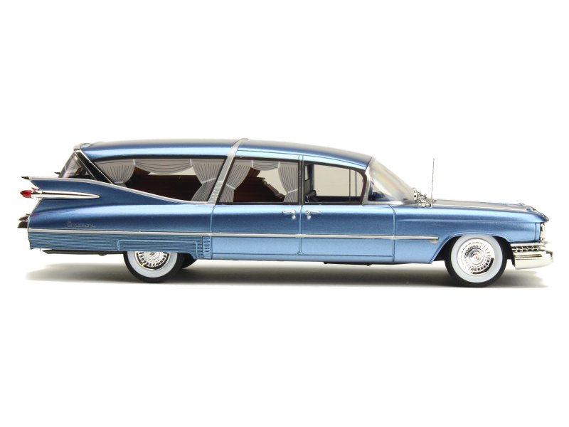 84403 Cadillac S&S Superior Corbillard 1959