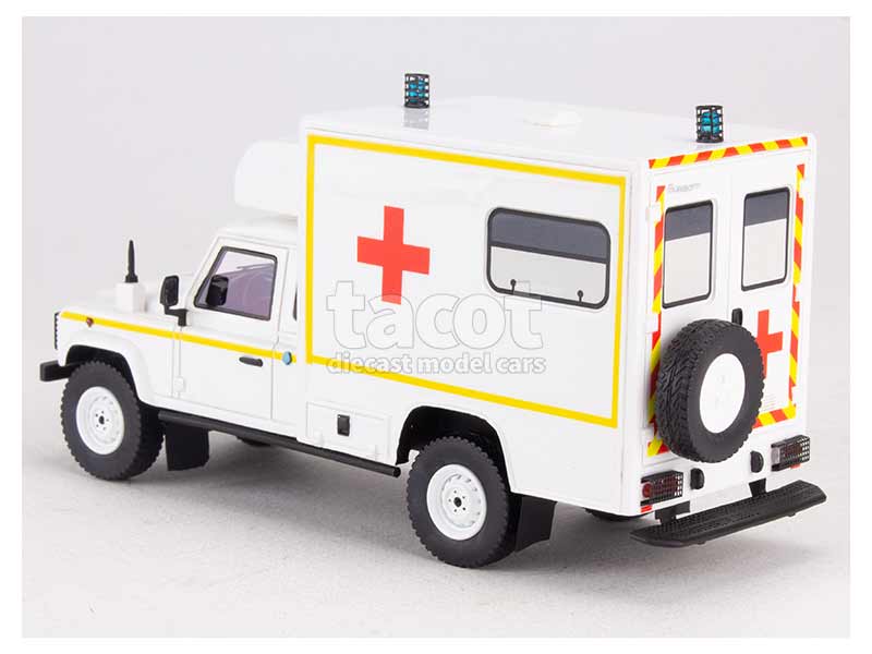 98439 Land Rover 130 Ambulance Militaire