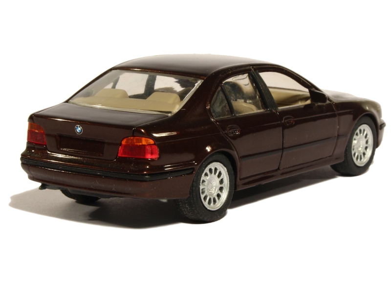 Coll 15699 BMW 528i/ E39 1996