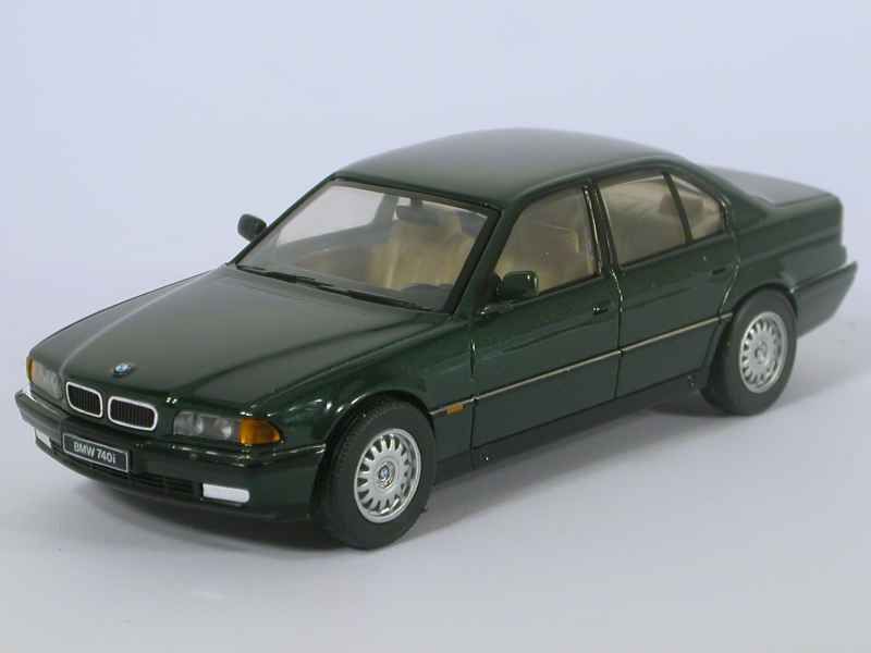 16373 BMW 740i/ E38 1995