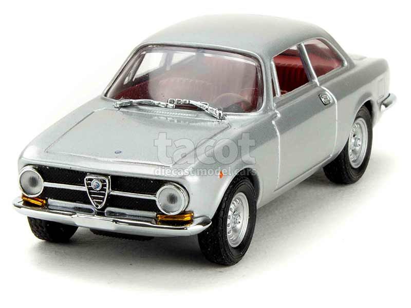 26125 Alfa Romeo 1300 Junior 1969