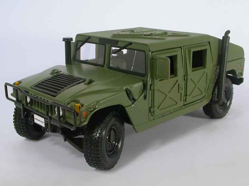 28626 Hummer H1 COMMAND CAR Militaire