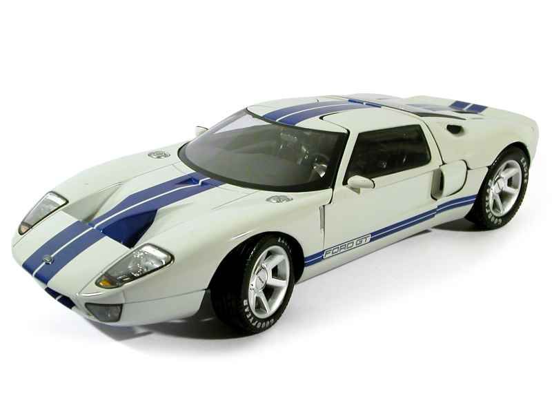 37609 Ford GT Concept 2004