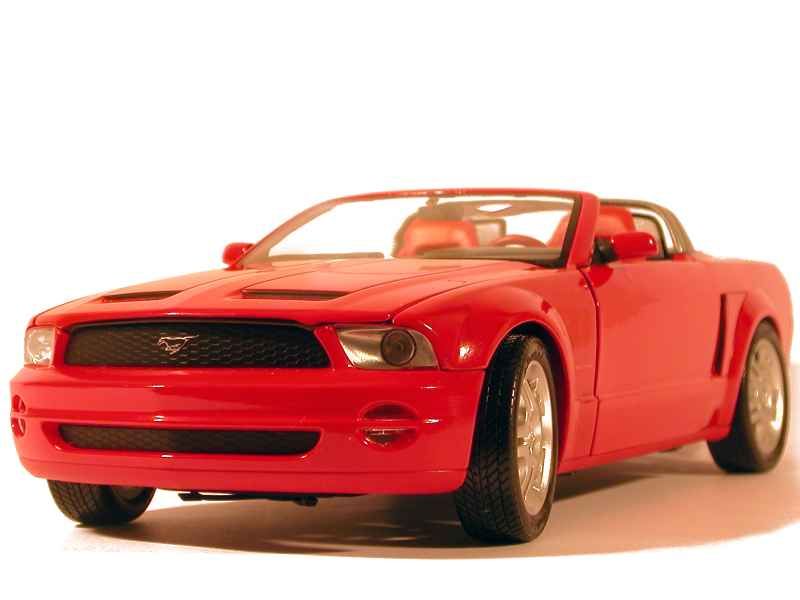 38580 Ford Mustang GT Cabriolet Concept 2003