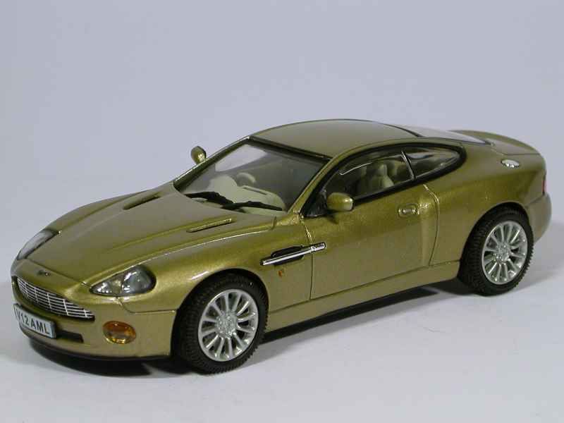 39244 Aston Martin V12 Vanquish 2002
