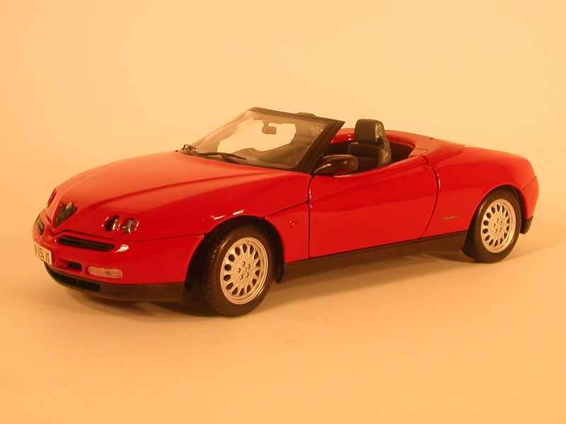 39894 Alfa Romeo GTV Spider 1995
