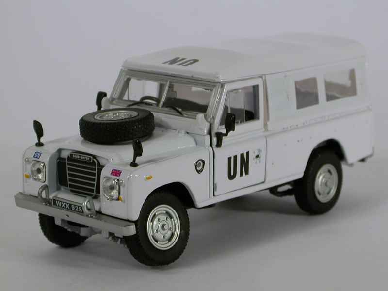 41068 Land Rover 109 Pick-Up