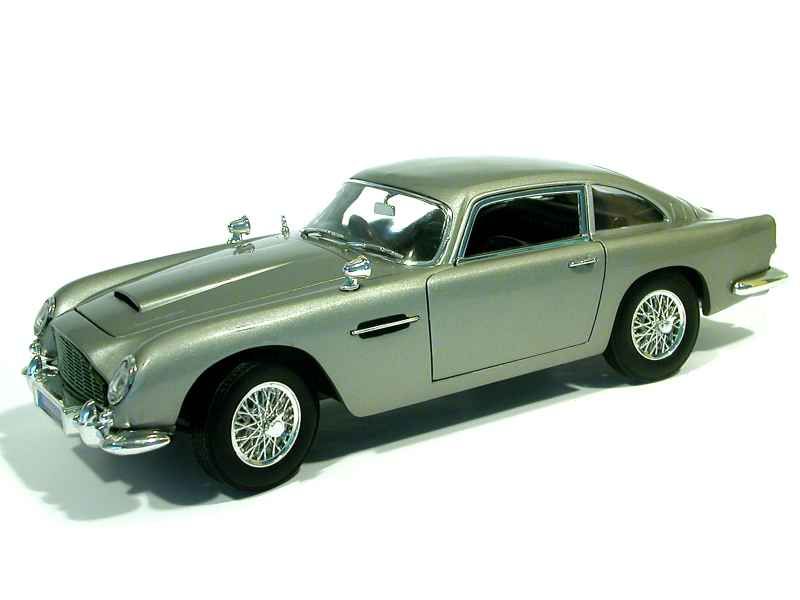 47976 Aston Martin DB5 James Bond 007