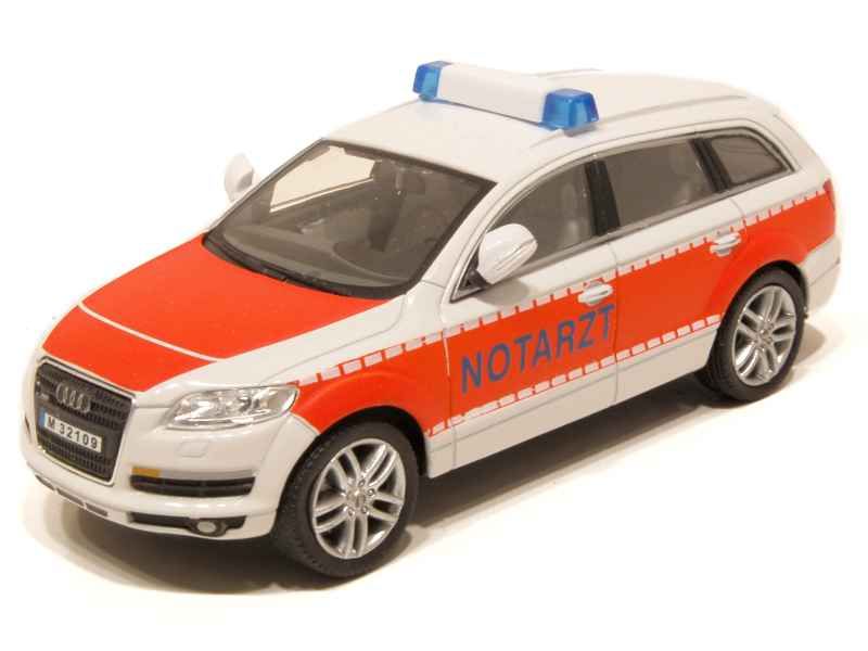 62460 Audi Q7 Ambulance