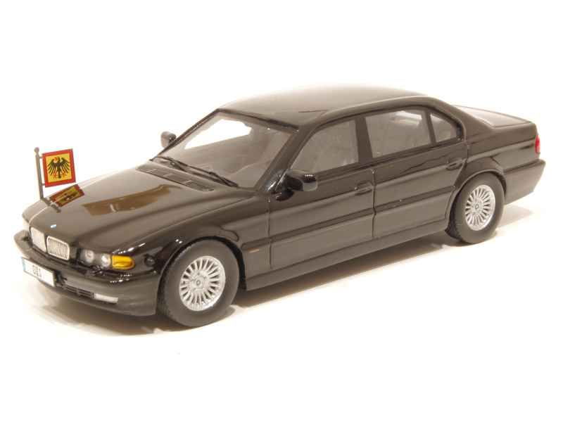 62875 BMW 750iL/ E38 1999