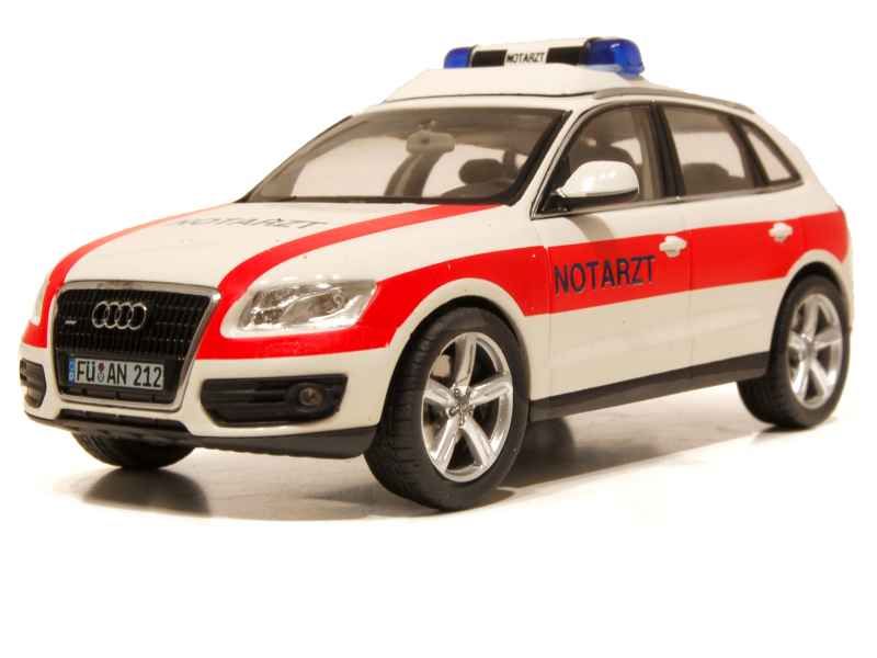 65348 Audi Q5 Ambulance