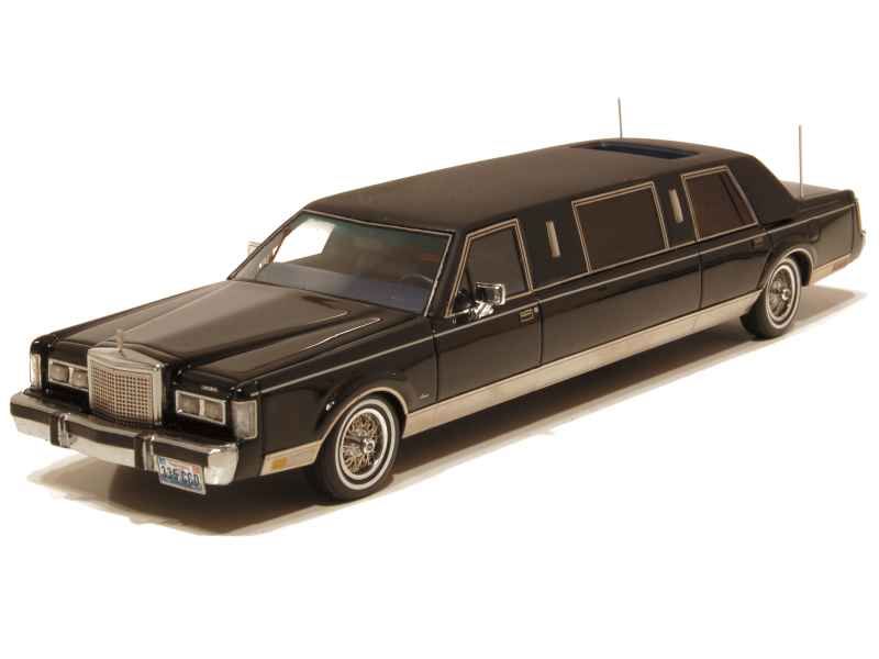 67725 Lincoln Town Car Limousine 1985