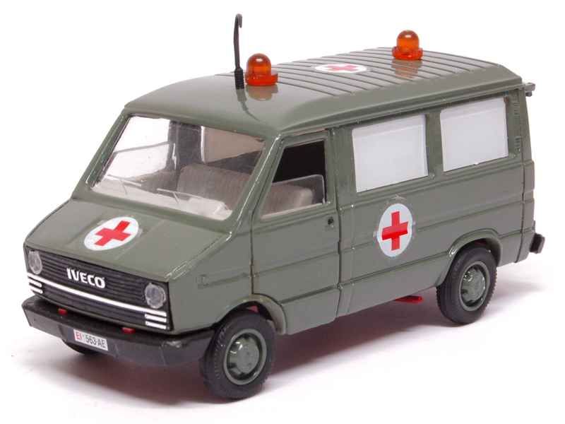 73445 Iveco Daily 30.8 4x4 Ambulance Militaire