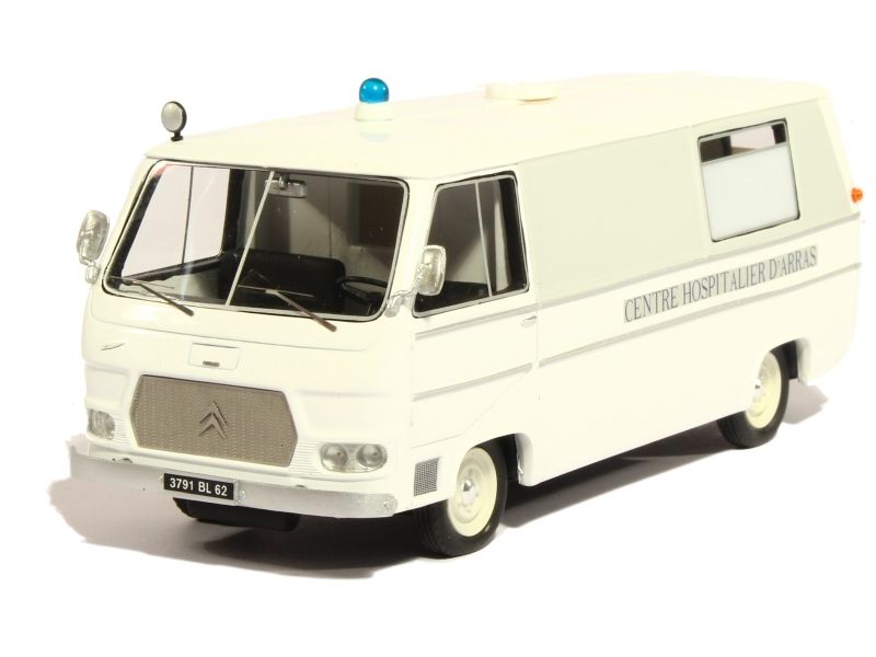 82813 Citroën Currus CH14 Ambulance 1967