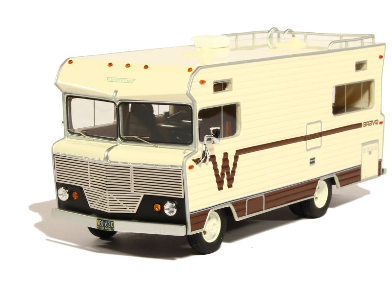 83944 Winnebago Brave Camping Car 1969