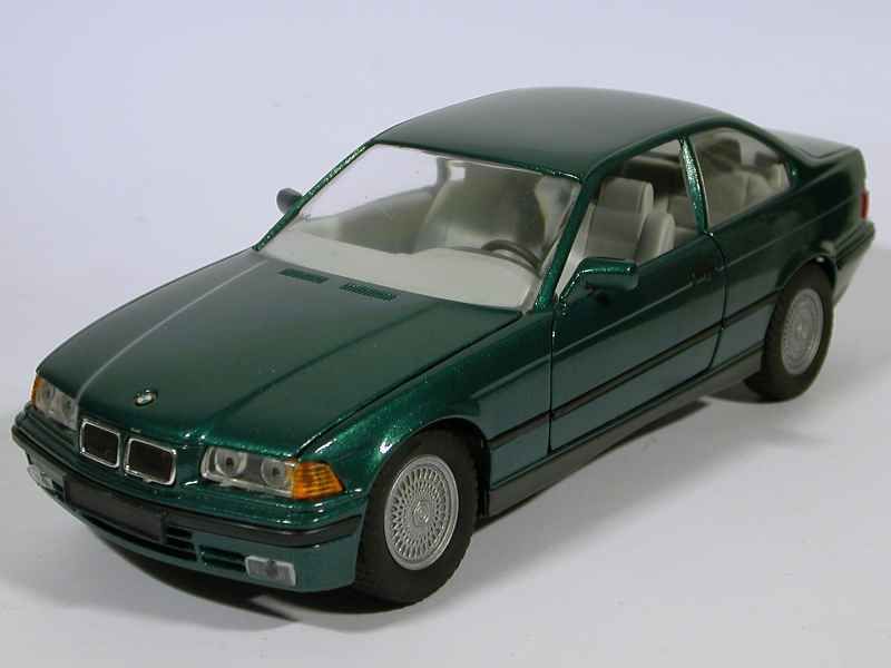 8866 BMW 325i Coupé/ E36 1992