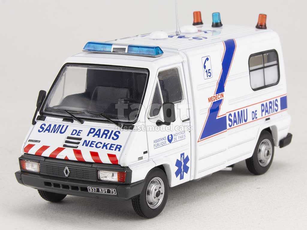 99353 Renault Master T30 Ambulance 1980