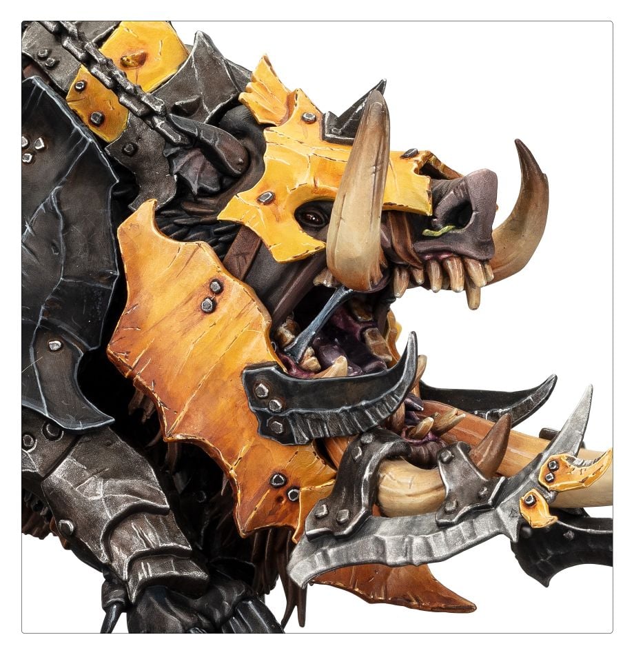 GW 1560 Orruk Warclans Tuskboss on Maw-Grunta