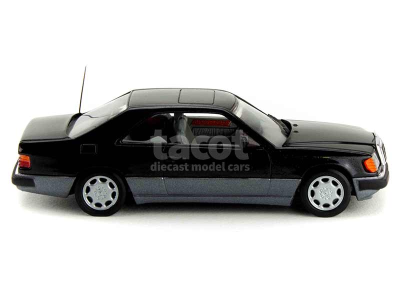 1037 Mercedes 320 CE Coup&eacute;/ W124 1990