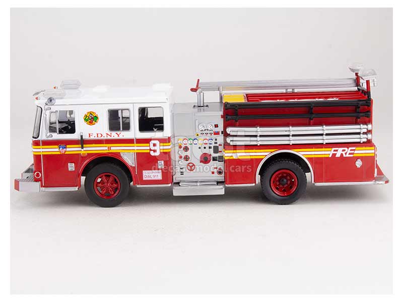 2074 Seagrave Engine Pumper Pompiers USA 2003