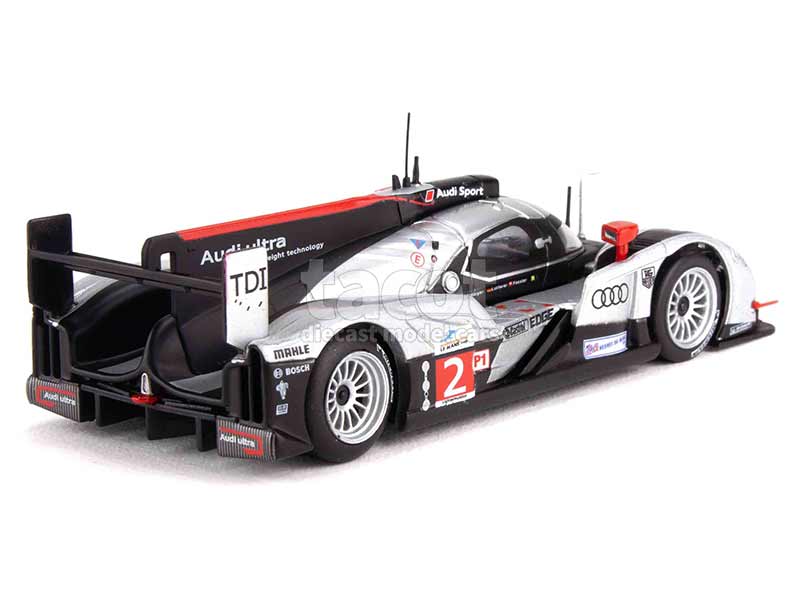 2163 Audi R18 TDi Le Mans 2011