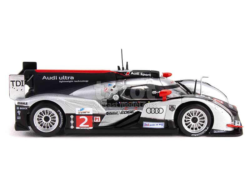 2163 Audi R18 TDi Le Mans 2011