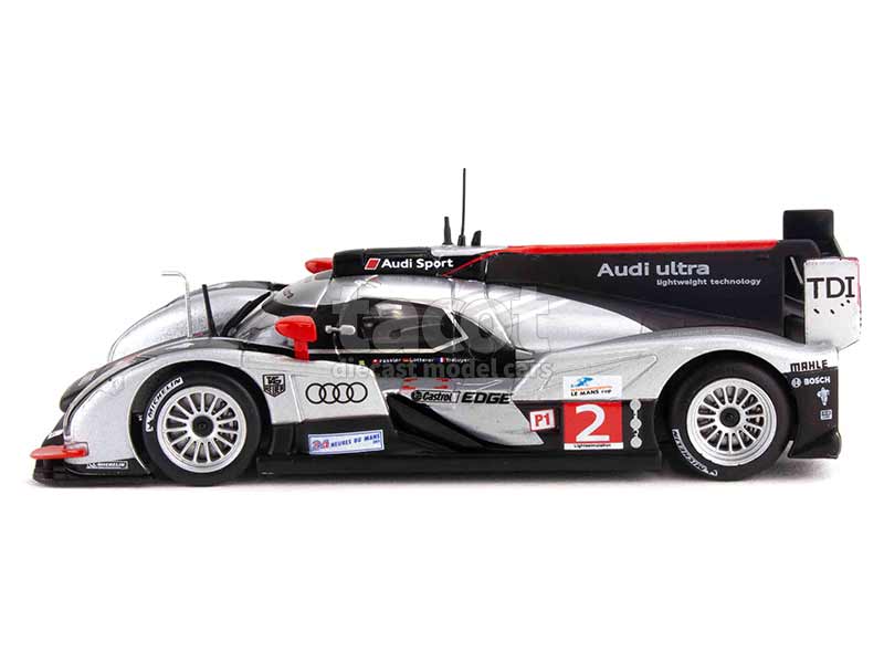 2163 Audi R18 TDi Le Mans 2011