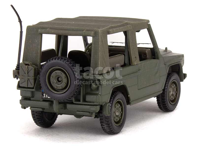 2441 Peugeot P4 Radio Bâché Militaire