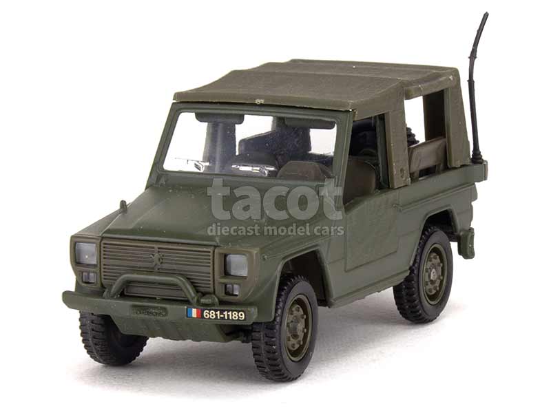 2441 Peugeot P4 Radio Bâché Militaire