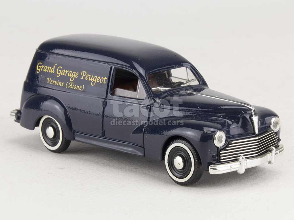 2560 Peugeot 203 Break Tôlé