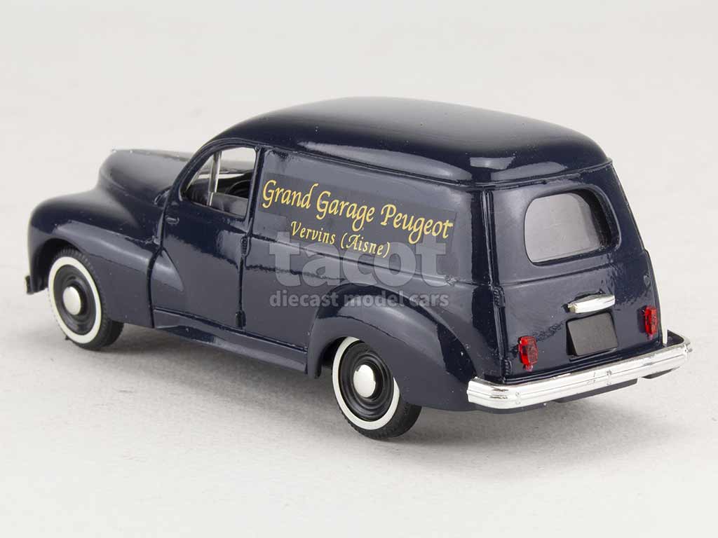 2560 Peugeot 203 Break Tôlé
