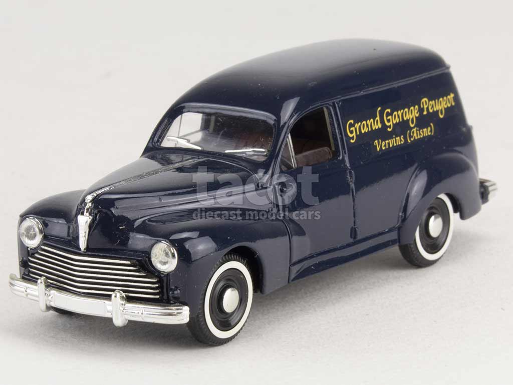 2560 Peugeot 203 Break Tôlé