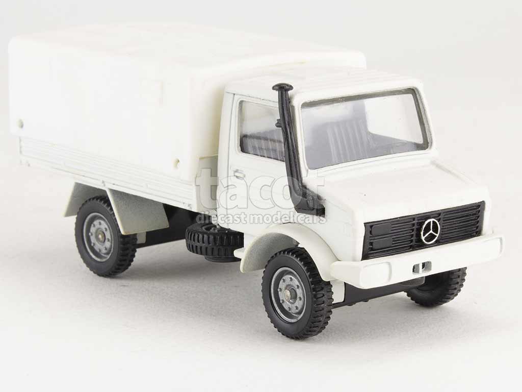 2562 Mercedes Unimog UN