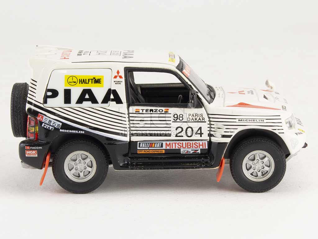 2565 Mitsubishi Pajero Dakar 1998
