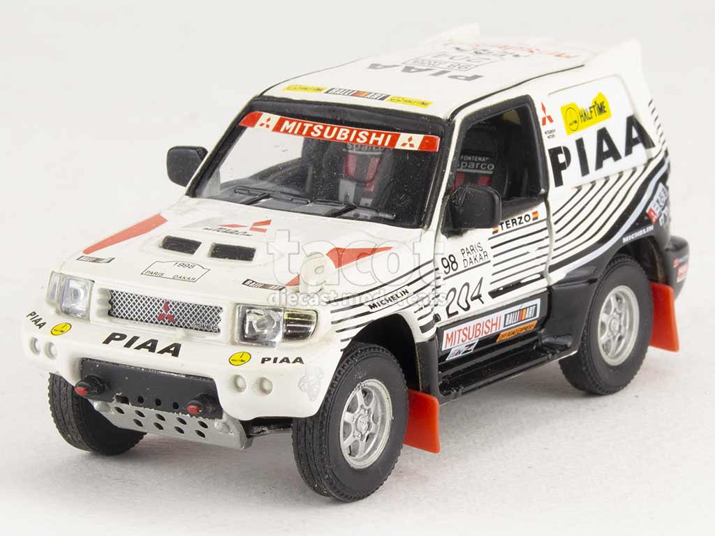 2565 Mitsubishi Pajero Dakar 1998