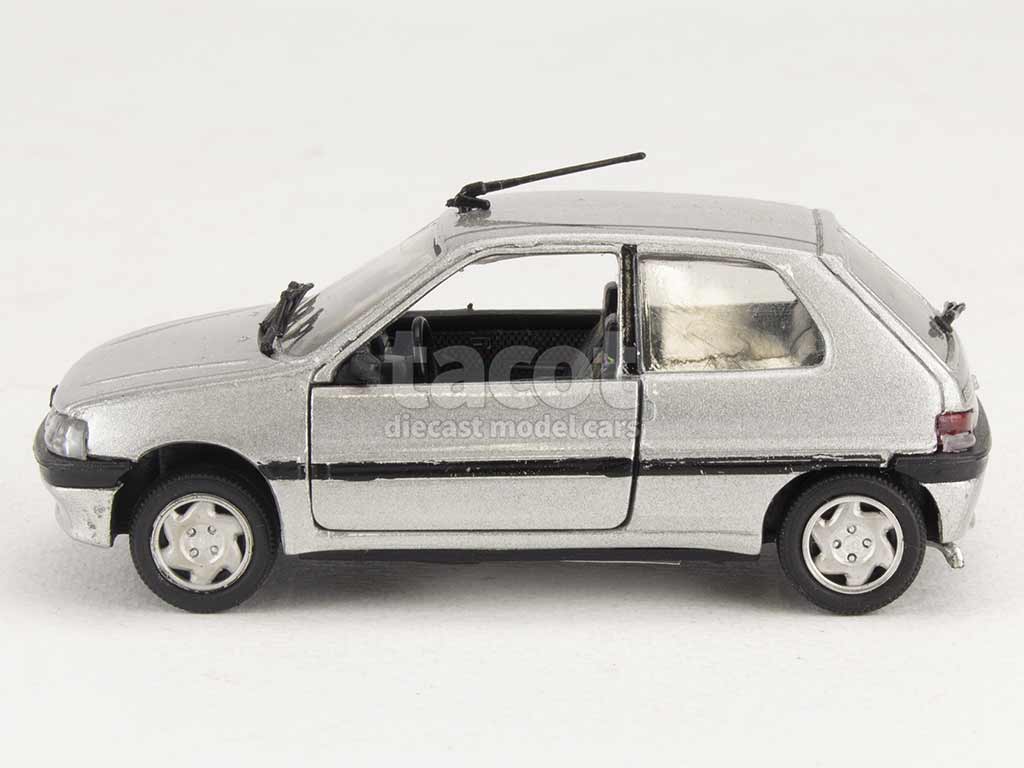 2566 Peugeot 106 XT 3 Doors 1991