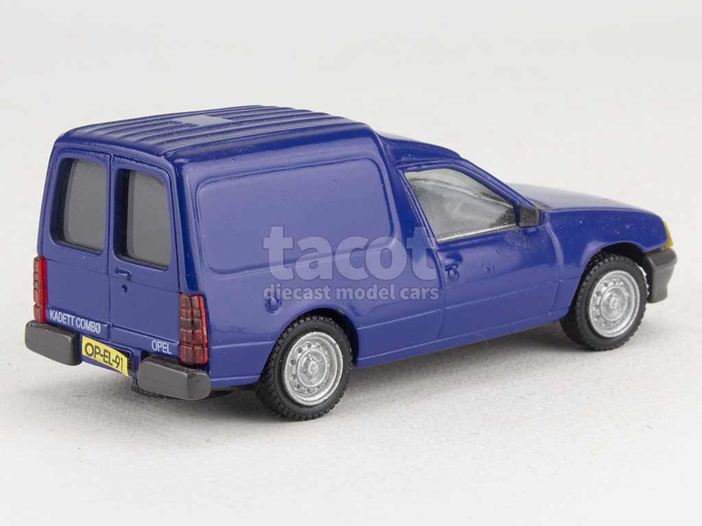 2583 Opel Kadett Combo