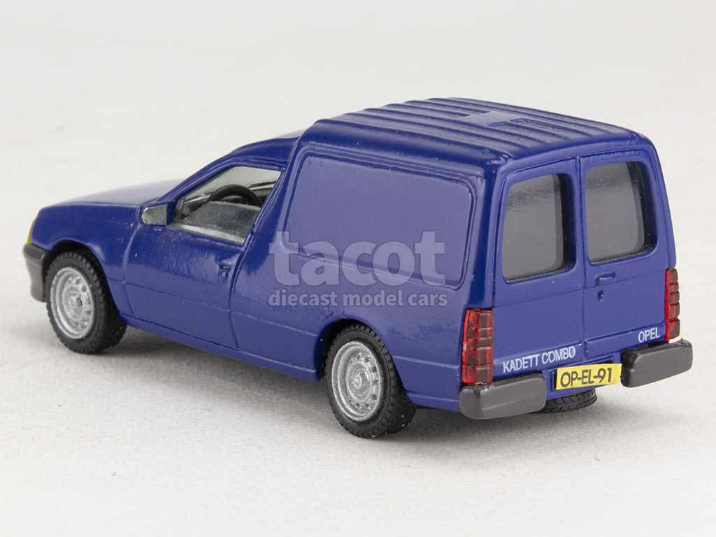 2583 Opel Kadett Combo