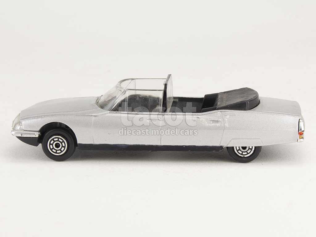 2588 Citroën SM Présidentielle