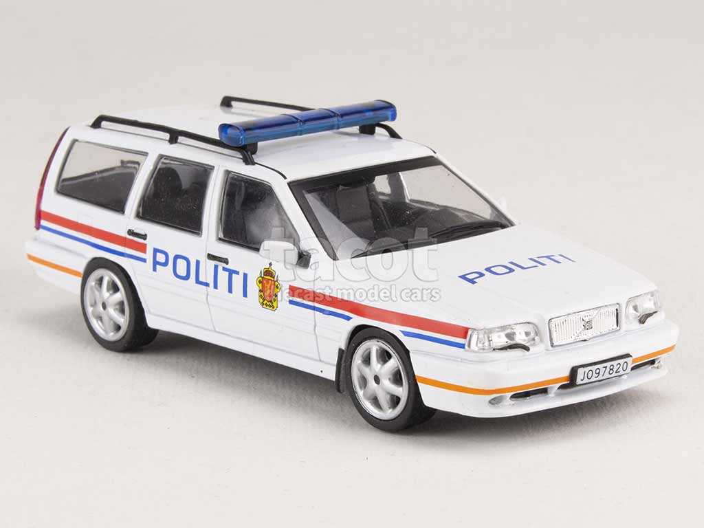 2650 Volvo 850 Break Police