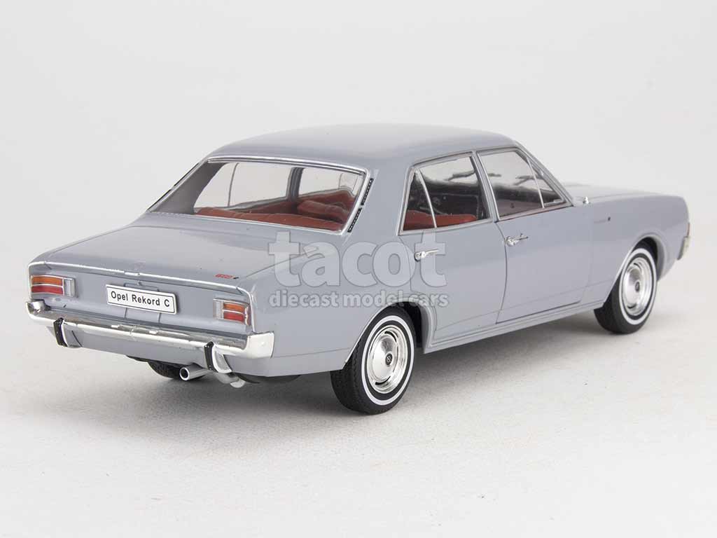 2663 Opel Rekord 1900 L 1967